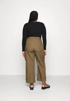 Vero Moda Curve Vmccharlotte Pant - Cargo Trousers -Vero Moda 8ccb56e877da421fb5a4dda0f7749a4c