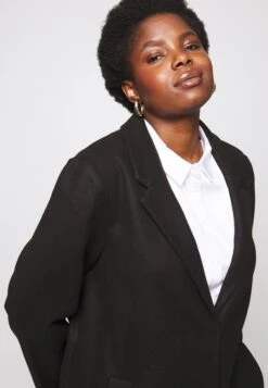 Vero Moda Curve Vmcpop Coat - Classic Coat - Black -Vero Moda 90f9330f668f4dfe9d879f8e201d1680