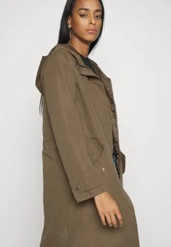Vero Moda Tall Vmeverly Coat - Parka - Capers -Vero Moda 92b88738059944ab898bef9ea909f21c