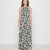 Vero Moda Petite Vmjenny Halter Dress - Maxi Dress - Navy Blazer/Mette -Vero Moda 934c73800c544b2a914edbe92c5c15dd