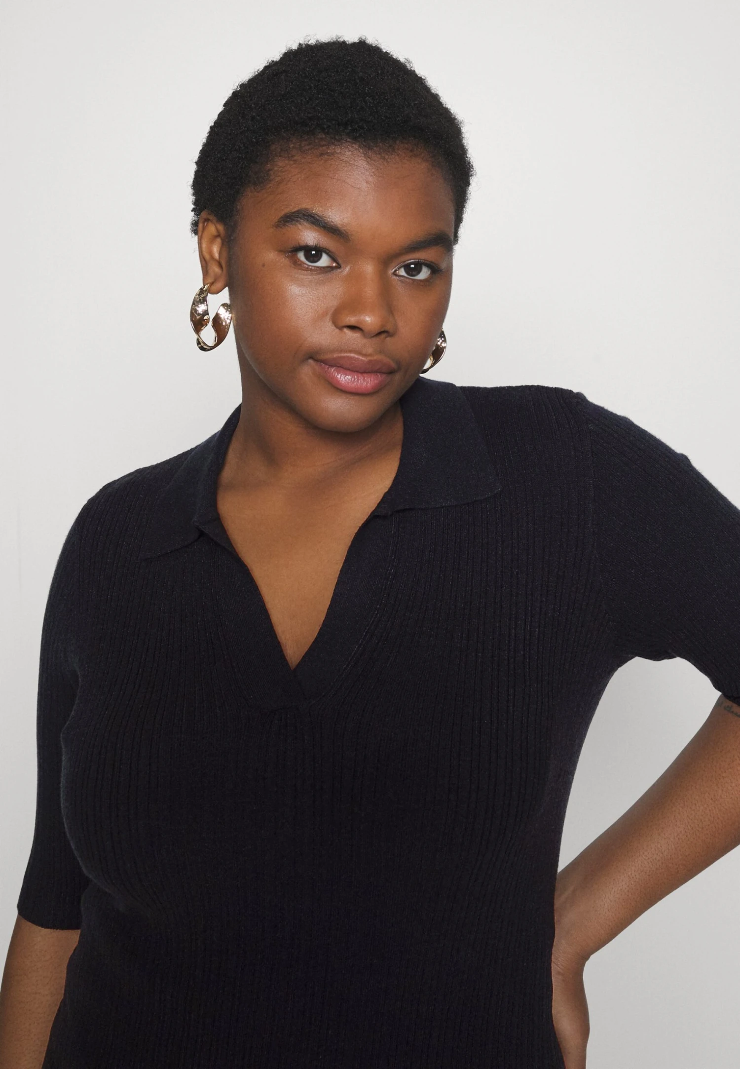 Vero Moda Curve Vmholly Polo - Basic T-Shirt 6 Vero Moda Curve Vmholly Polo - Basic T-Shirt - Image 4