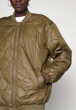 Vero Moda Tall Vmwillowharriet - Bomber Jacket - Capers -Vero Moda 9ac6858b58e94447a8188a04dee52a3c