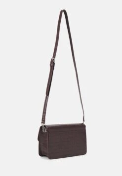 Vero Moda -Vero Moda 9b6b966d104a4ae6abd71b22d2043618