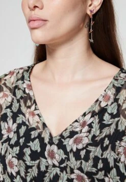 Vero Moda Vmlia Dress - Day Dress -Vero Moda 9bcc00a40ab84323bd4774daa5718256