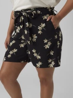 Vero Moda Curve Vmeasy Long Shorts - Shorts - Black/Rina 10 Vero Moda Curve Vmeasy Long Shorts - Shorts - Black/Rina -Vero Moda 9c94f344640e45de89fa8eec7ad76267