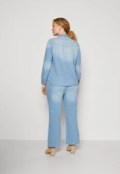 Vero Moda Curve Vmmaria Slim Shirt- Button-Down Blouse - Light Blue Denim -Vero Moda 9ce8d7bcb5094c68869117d92d8b7f5a