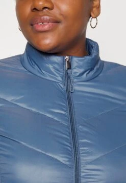 Vero Moda Curve Vmsorayasiv Short Jacket - Light Jacket -Vero Moda 9da95a20086c4f889374afdd3ef7f4f6