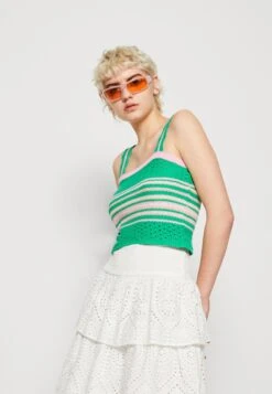 Vero Moda Vmmili Short Strap- Top - Bright Green/Bonbon/Irish Cream/Birch -Vero Moda 9effd661d46443be96a750e8f5f540d0
