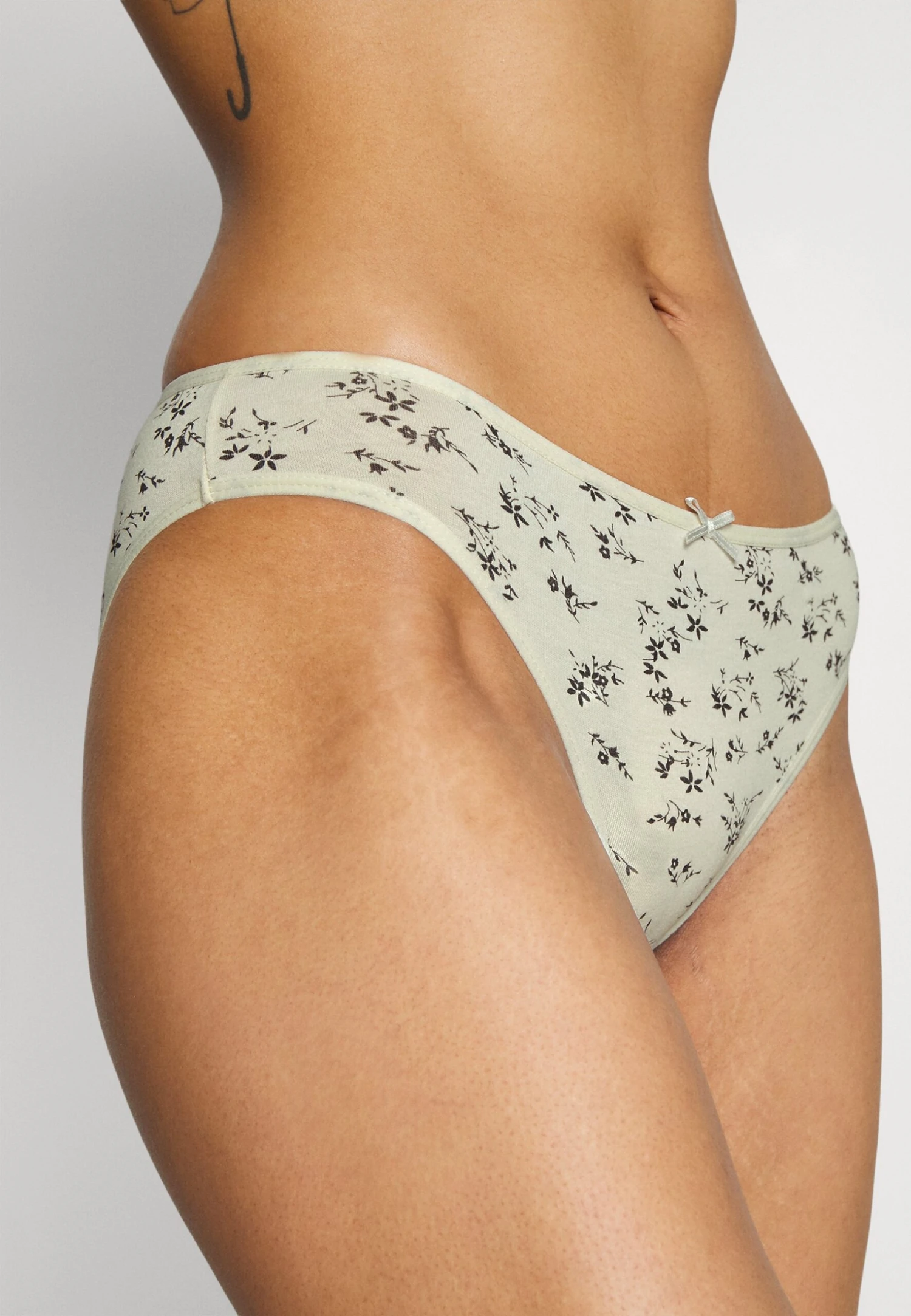 Vero Moda Vmbetty Brief 5 Pack - Briefs - Black/Grey/White 9 Vero Moda Vmbetty Brief 5 Pack - Briefs - Black/Grey/White - Image 7