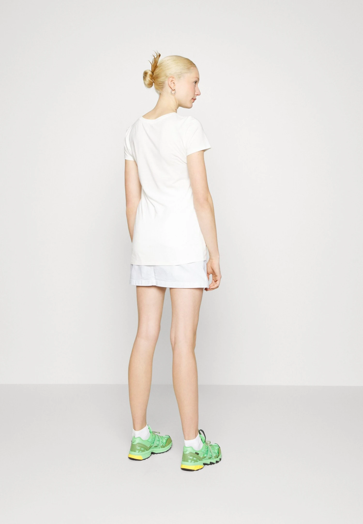 Vero Moda Tall Vmwild Alma Skirt - Pencil Skirt - Bright White 5 Vero Moda Tall Vmwild Alma Skirt - Pencil Skirt - Bright White - Image 3