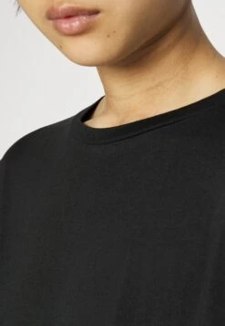 Vero Moda Petite Vmpia Dress - Jersey Dress - Black -Vero Moda a7b72e1cc80f417286bd42bae516abbf