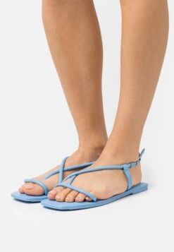 Vero Moda Vmfilla- T-Bar Sandals - Little Boy Blue