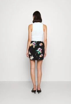 Vero Moda Tall Vmshilah Naja- Mini Skirt - Black/Penny 10 Vero Moda Tall Vmshilah Naja- Mini Skirt - Black/Penny -Vero Moda ab3a366aa01344118d33f112faa878d0