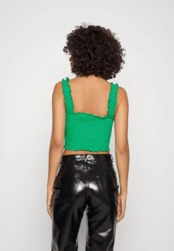 Vero Moda Vmmedosiabel Crop - Top - Bright Green 10 Vero Moda Vmmedosiabel Crop - Top - Bright Green -Vero Moda ad366017ab2a40b4b0e477180be1f3cb