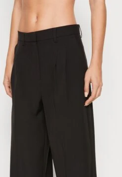 Vero Moda Vmtroian Wide Dad Pant - Trousers -Vero Moda b1eb8ea9213340a0a22b000eb15f32c2