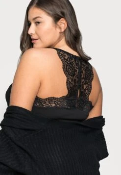 Vero Moda Curve Vmana Curve - Top - Black -Vero Moda bd8cb280b46b4db9a2a8a43febc523bb