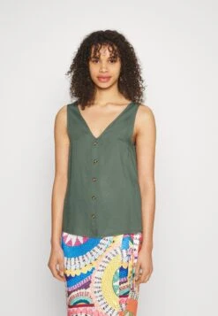 Vero Moda Tall Top- Top - Laurel Wreath