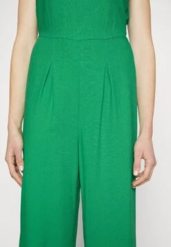 Vero Moda Tall Vmmymilo Culotte Jumpsuit- Jumpsuit - Bright Green -Vero Moda c2b631ce37a549c394ce3b2868c4501a