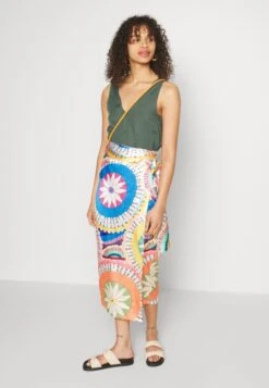 Vero Moda Tall Top- Top - Laurel Wreath -Vero Moda c70a4edfa37f45289c69215c05319f8f