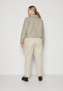 Vero Moda Curve Vmvibe Short Jacket - Summer Jacket - Silver Mink/Melange -Vero Moda c79a6d52995b4c64bf4a644a4285667f