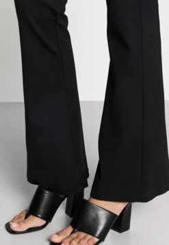 Vero Moda Vmkamma - Trousers - Black -Vero Moda c7a71821373f4fdab9182f2f48fa59dc