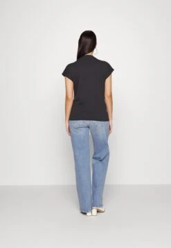 Vmmglenn Turtle Neck Tee - Blouse - Black -Vero Moda c89f4be4e87e47bb8504f50a2d2fcc70