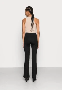 Vero Moda Vmkamma - Trousers - Black -Vero Moda cacabbd3182b4304bb0d451dee2d9030
