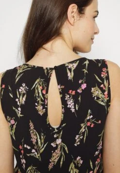 Vmmeasy Sl Tank Jumpsuit R1 Wvn Ga - Jumpsuit - Black Aop:Mila 13 Vmmeasy Sl Tank Jumpsuit R1 Wvn Ga - Jumpsuit - Black Aop:Mila -Vero Moda cb77e8ad5b4649c78078b2e1695896c2