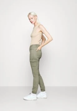 Vero Moda Tall Vmivy Ankle Pants - Cargo Trousers -Vero Moda cd9c7173439d430bb6cce4a9f3c4364f