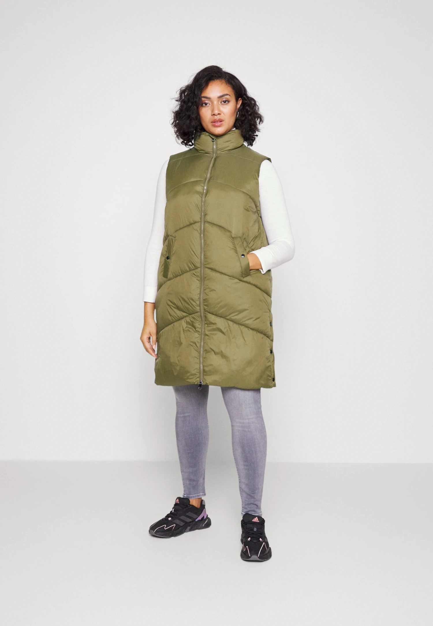 Vero Moda Curve Vmuppsala Waistcoat Plus Size - Waistcoat - Dark Olive 3 Vero Moda Curve Vmuppsala Waistcoat Plus Size - Waistcoat - Dark Olive