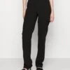 Vero Moda Tall Vmzelda Straight Pant - Cargo Trousers - Black -Vero Moda d05f8e4f8597443dabeaba46d3ff1d7a