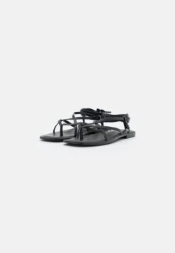 Vero Moda Vmstrap- T-Bar Sandals - Black -Vero Moda d60ec0ecb9f748d4a331aca12ba5ef1d