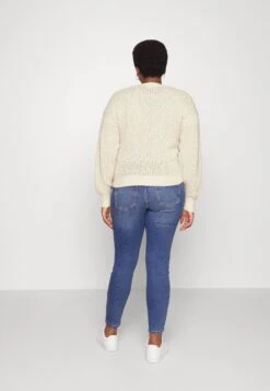 Vero Moda Curve Vmblanca V Neck Crop - Cardigan - Birch -Vero Moda d68d0e830e464150b4a6174089e3bf33