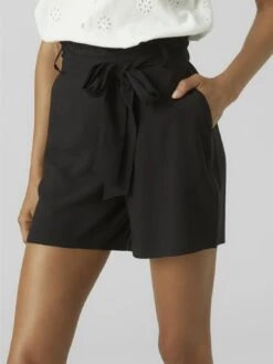 Vero Moda Vmeasy - Shorts - Black Solid -Vero Moda d86ac7dc87104c77b8d135d065c8ddff
