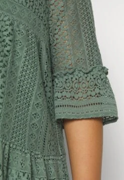 Vero Moda Curve Vmhoney Tunic - Day Dress - Green -Vero Moda de4b026e2f4242ad97b627be62304120