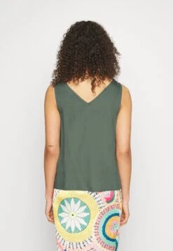 Vero Moda Tall Top- Top - Laurel Wreath -Vero Moda e11b3dccb9724cce90c921b5f57ce9d7