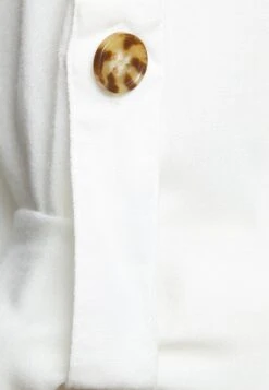 Vero Moda Tall Vmbumpy Shirt New- Button-Down Blouse - Snow White -Vero Moda e409bdadde954cf191ab5d33a058014c