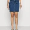 Vero Moda Petite Vmcamilla Short Paperbag Skirt- Maxi Skirt - Medium Blue Denim 2 Vero Moda Petite Vmcamilla Short Paperbag Skirt- Maxi Skirt - Medium Blue Denim -Vero Moda e5443d76a89f4986b354b69ceab814ed