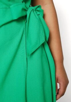 Vero Moda Curve Vmmymilo Wide Wrap Knee Dress - Day Dress - Bright Green -Vero Moda e564fe111dd449858301bd7aefc12b4e