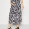 Vmmeasy Skirt - Maxi Skirt -Vero Moda e881a5a5e38449a59874df74b5686d7c