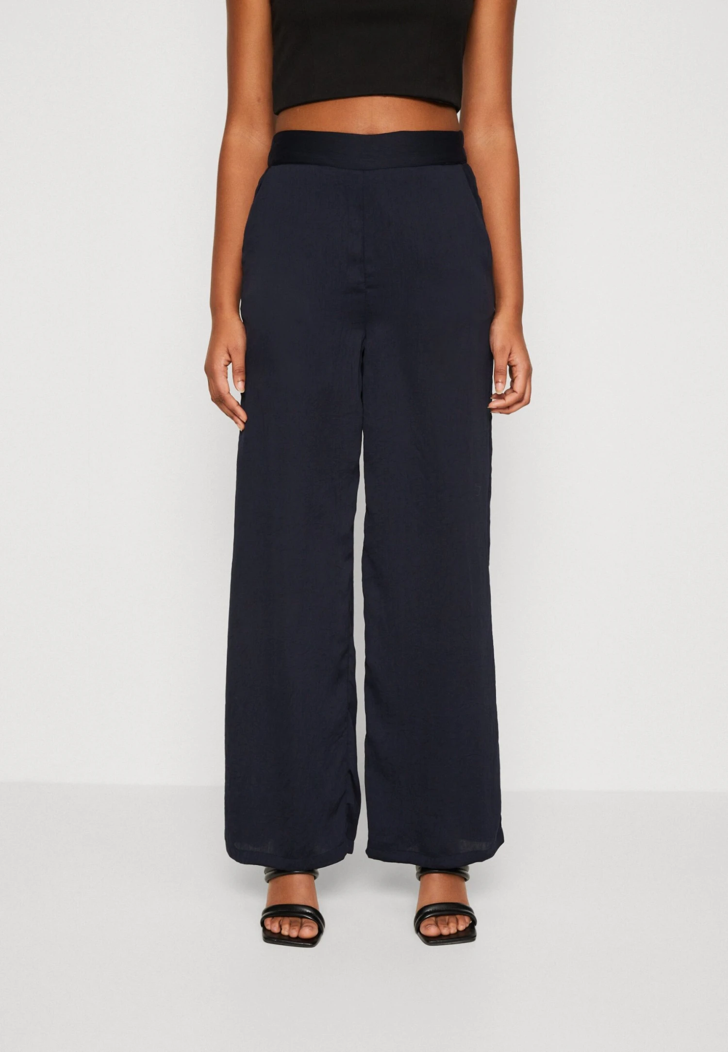 Vmdarcy Wide Pants - Trousers - Salute 3 Vmdarcy Wide Pants - Trousers - Salute