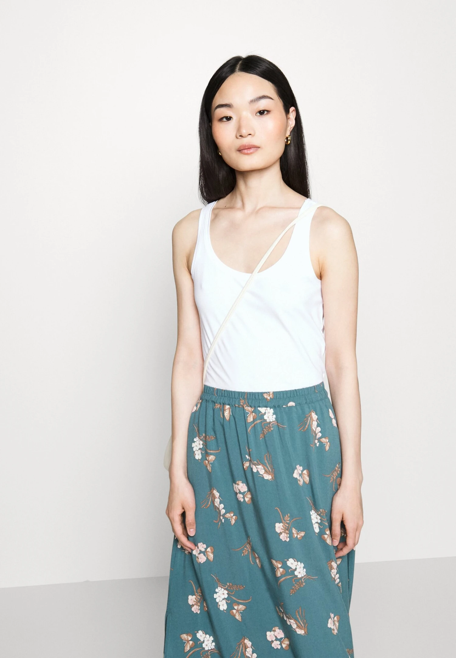 Vero Moda Petite Vmeasy Skirt - A-Line Skirt 6 Vero Moda Petite Vmeasy Skirt - A-Line Skirt - Image 4