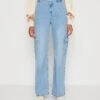 Vero Moda Vmnorth Loose Cargo Jeans- Straight Leg Jeans - Medium Blue Denim -Vero Moda f1cc75b3d8c5434b8f1eeffe1d8939cd