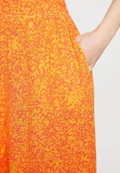 Vero Moda Petite Vmmenny Wide Pants - Trousers - Georgia Peach Melin -Vero Moda fbc42c1e55b04c12bc974d93db7d9f16