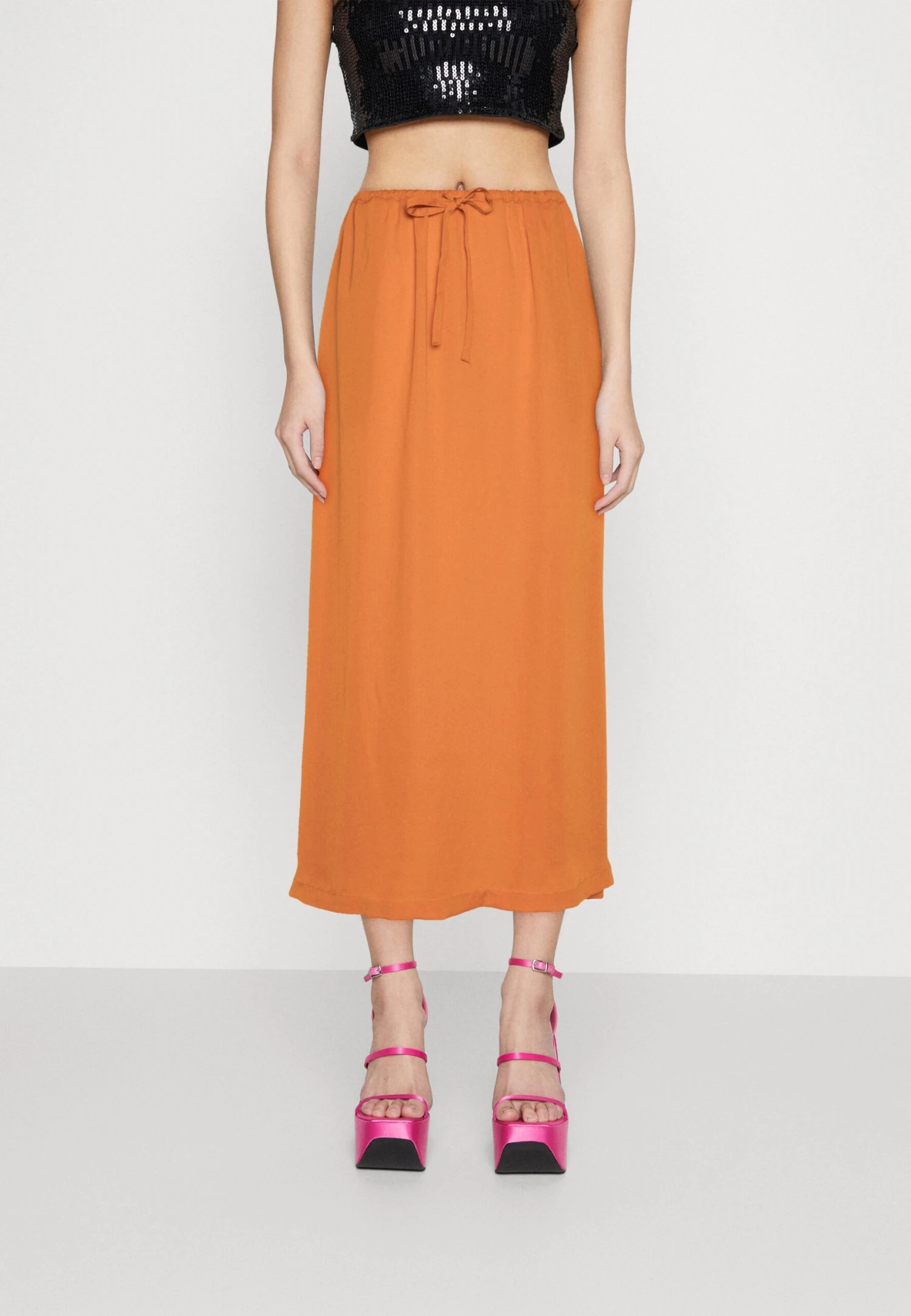 Vmfabiana Long Skirt - Maxi Skirt - Gold-Coloured 3 Vmfabiana Long Skirt - Maxi Skirt - Gold-Coloured