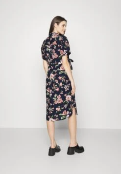 Vmmbumpy Calf Dress - Shirt Dress -Vero Moda ffb5a559441842979e94c46296faa87f
